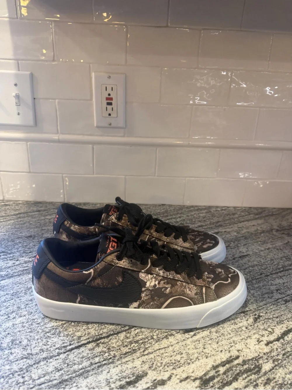 Mens Nike Blazer Low Pro GT Premium SB Realtree DO9398-002 Size 10.5